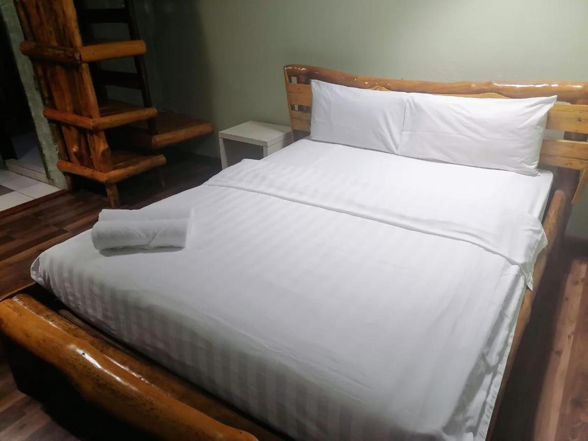900 Inn Bintulu Esterno foto