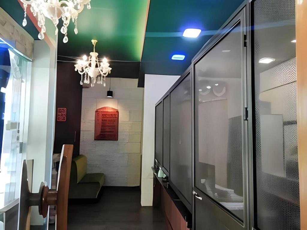 900 Inn Bintulu Esterno foto