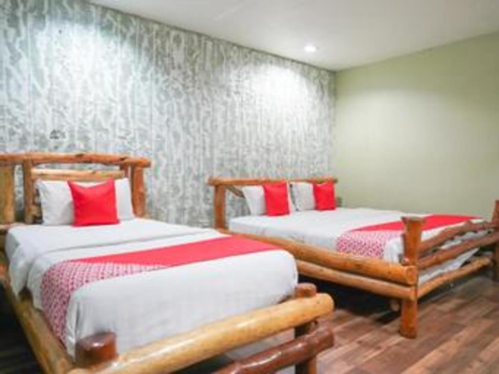 900 Inn Bintulu Esterno foto