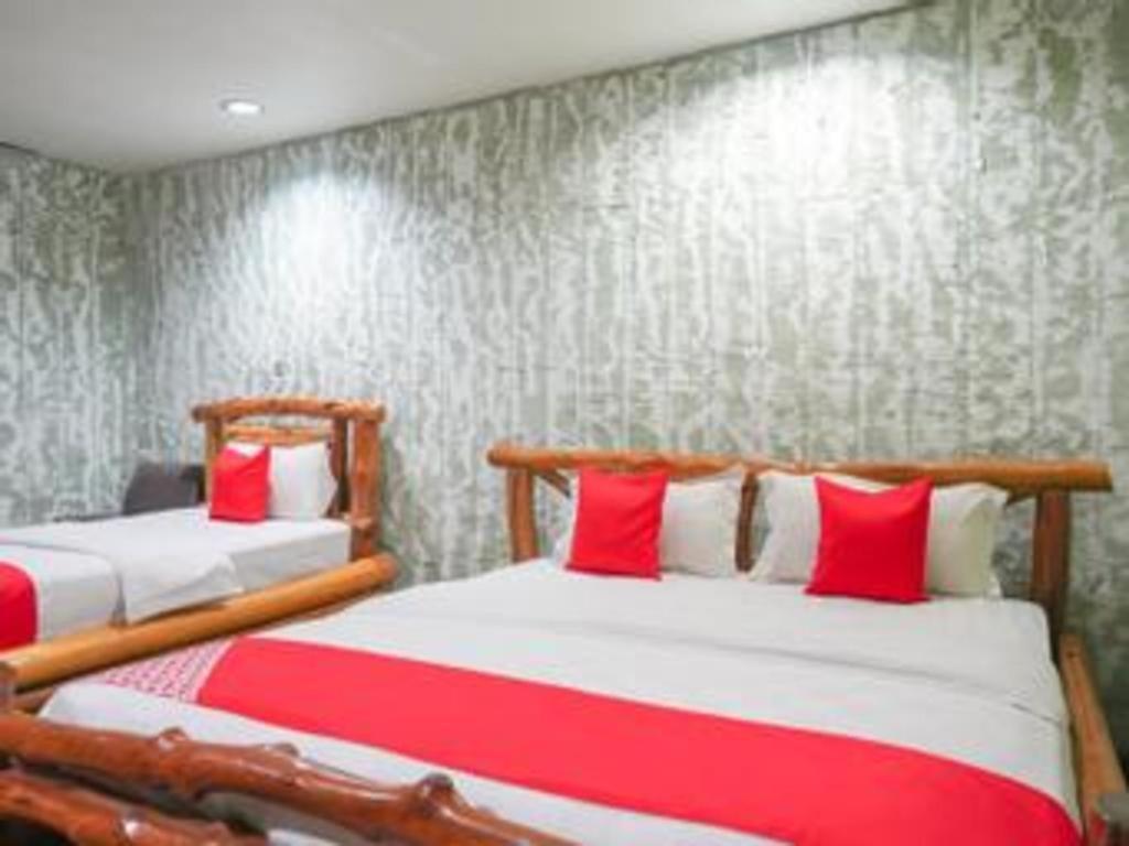900 Inn Bintulu Esterno foto