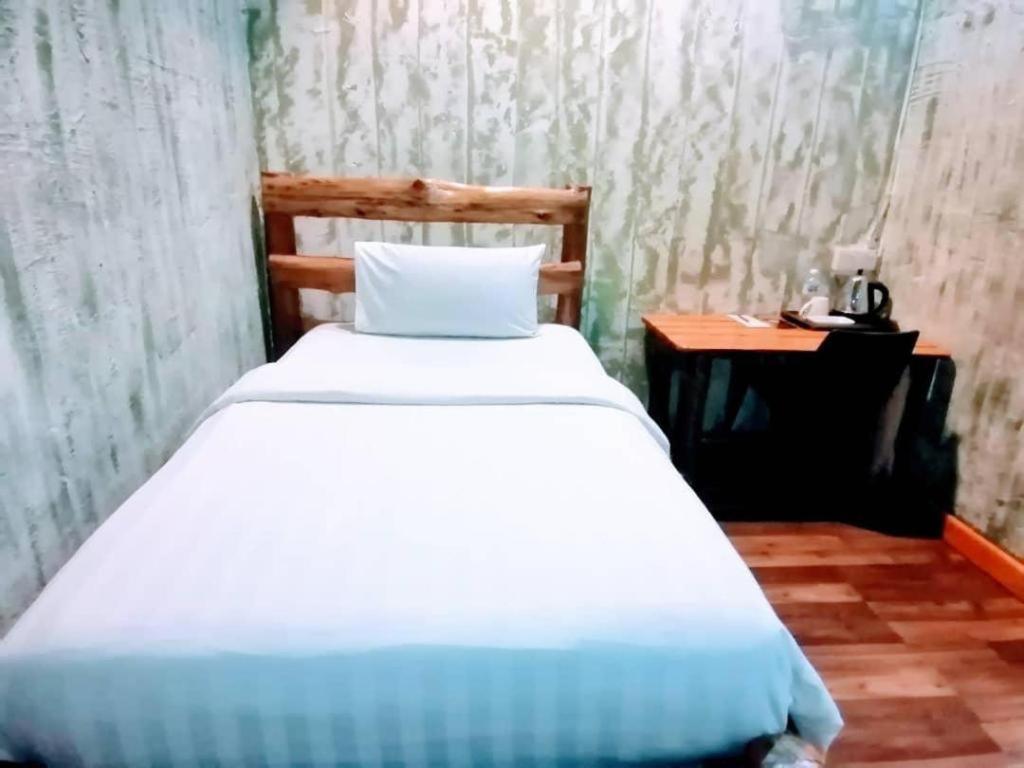900 Inn Bintulu Esterno foto